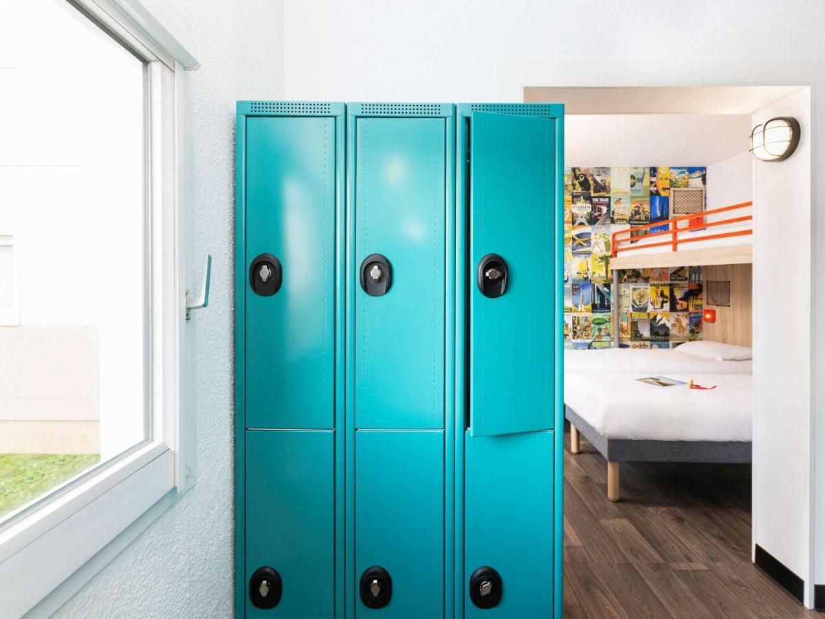 Hotelf1 Cholet Bagian luar foto