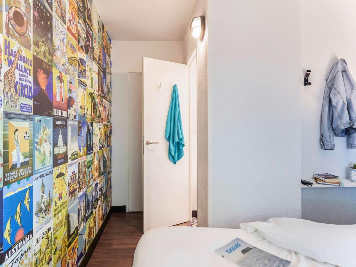 Hotelf1 Cholet Bagian luar foto