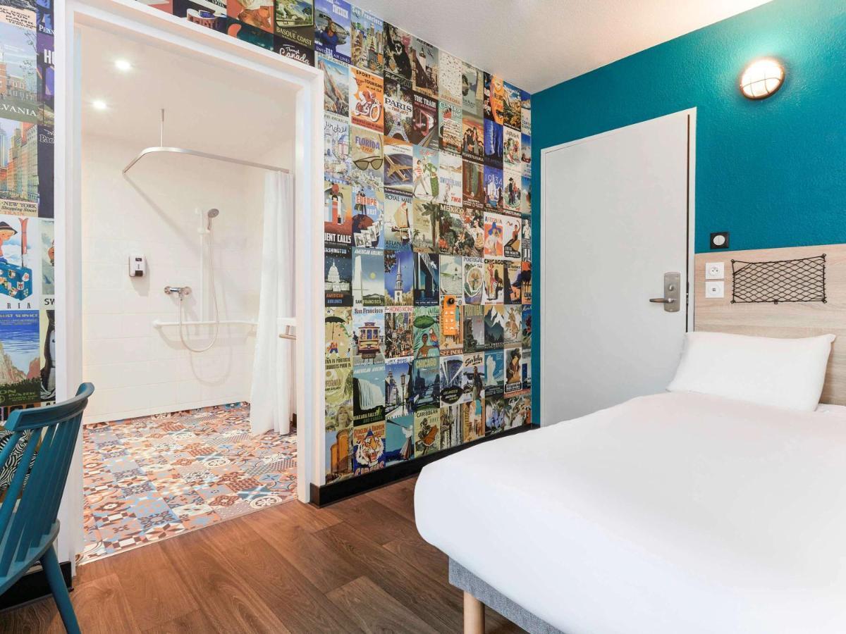 Hotelf1 Cholet Bagian luar foto